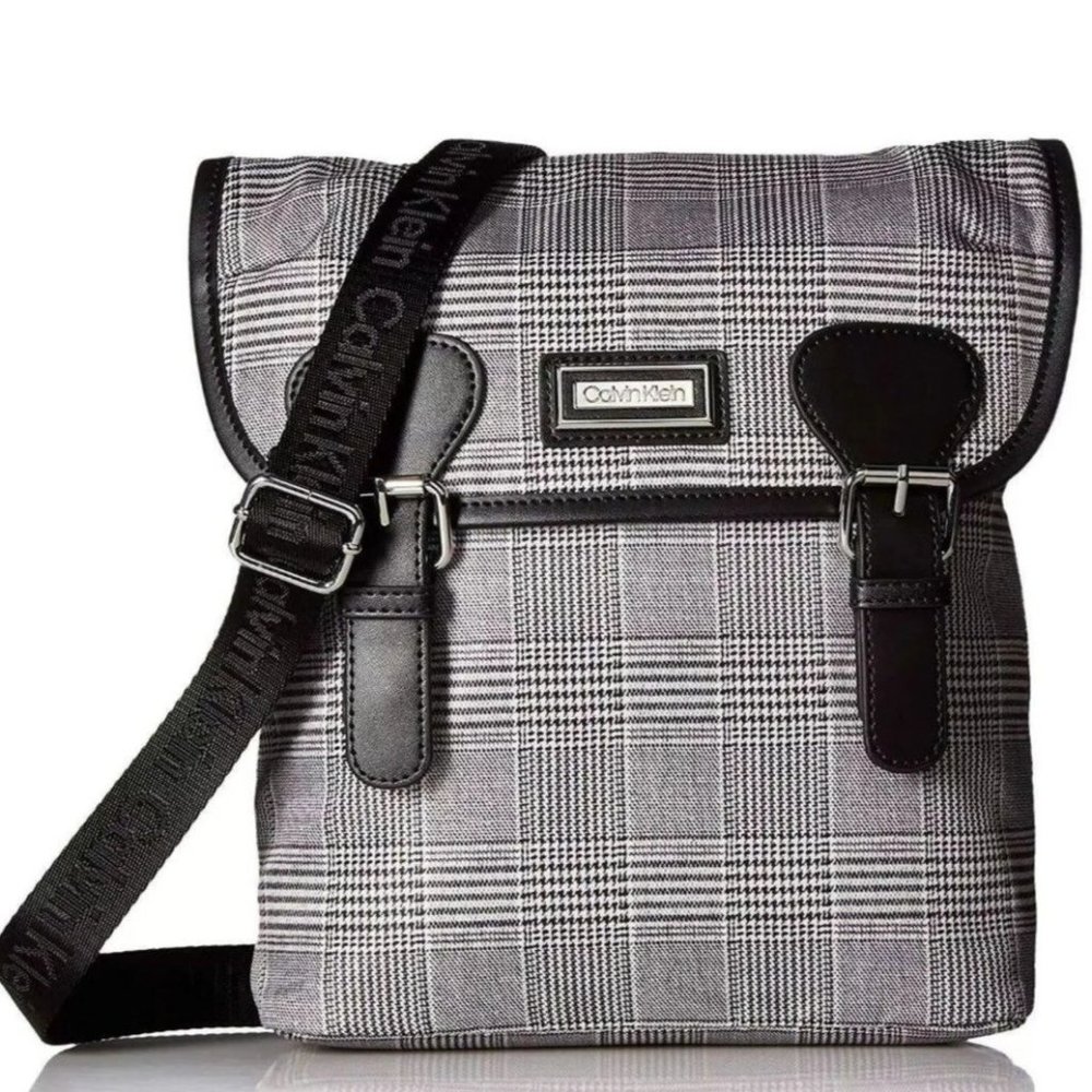 Calvin Klein Belfast Nylon Flap Over Buckle Messen